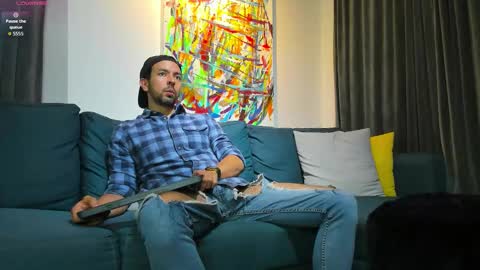 Snapshot of tommy_raym0ndg chatting on October 5, 11:42 pm tommy_raym0ndg online show from October 5, 11:42 pm