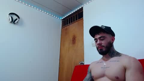 Steven online show from February 25, 7:09 am