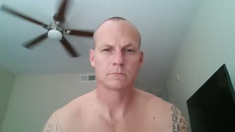 tommygunsfit online show from April 20, 9:17 pm