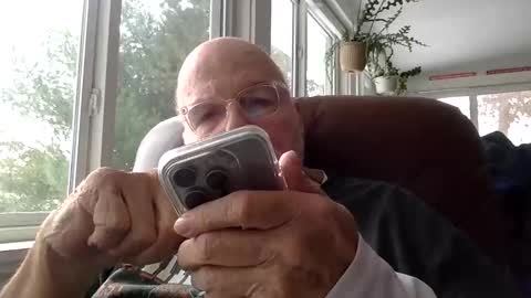 tommyknocker1 online show from December 17, 3:08 pm