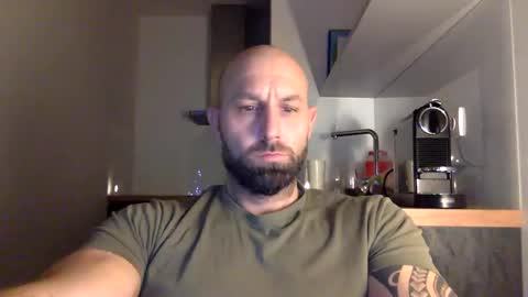Snapshot of tommyx01 chatting on January 1, 8:58 pm Thomas Fit online show from January 1, 8:58 pm