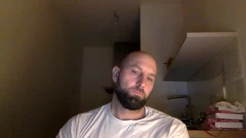 Snapshot of tommyx01 chatting on December 8, 10:14 pm Thomas Fit online show from December 8, 10:14 pm
