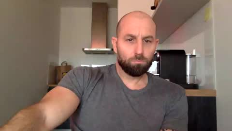 Snapshot of tommyx01 chatting on January 16, 9:48 am Thomas Fit online show from January 16, 9:48 am