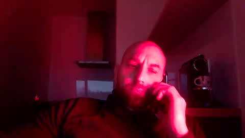 Snapshot of tommyx01 chatting on January 28, 7:43 am Thomas Fit online show from January 28, 7:43 am