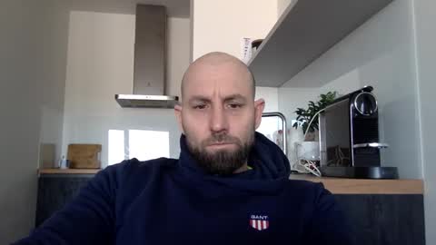 Snapshot of tommyx01 chatting on February 18, 7:32 am Thomas Fit online show from February 18, 7:32 am