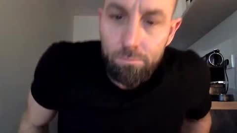 Snapshot of tommyx01 chatting on March 1, 7:53 am Thomas Fit online show from March 1, 7:53 am