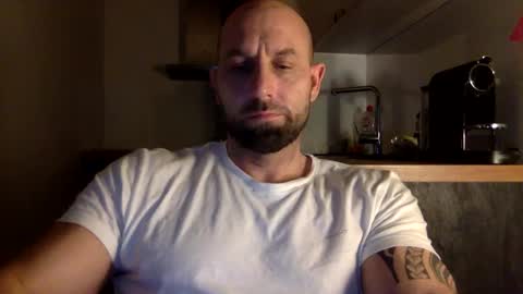 Snapshot of tommyx01 chatting on January 24, 8:22 pm Thomas Fit online show from January 24, 8:22 pm