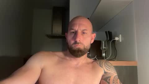 Snapshot of tommyx01 chatting on September 19, 8:52 pm Thomas Fit online show from September 19, 8:52 pm