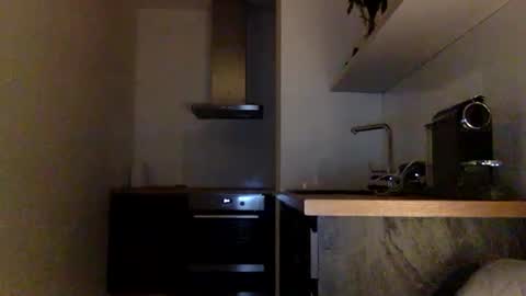 Snapshot of tommyx01 chatting on March 8, 9:08 pm Thomas Fit online show from March 8, 9:08 pm