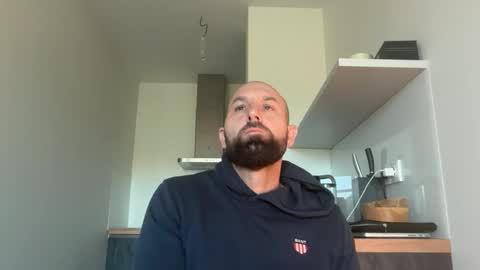 Snapshot of tommyx01 chatting on September 17, 5:52 am Thomas Fit online show from September 17, 5:52 am