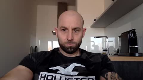 Snapshot of tommyx01 chatting on March 7, 6:46 am Thomas Fit online show from March 7, 6:46 am