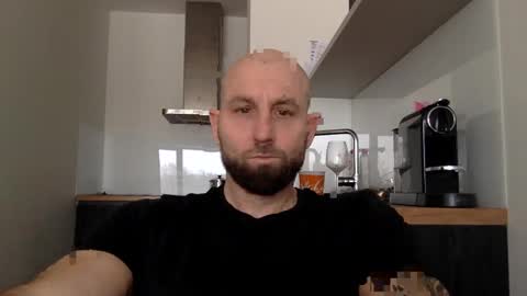 Snapshot of tommyx01 chatting on February 14, 9:45 am Thomas Fit online show from February 14, 9:45 am