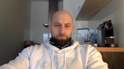 Snapshot of tommyx01 chatting on February 13, 8:06 am Thomas Fit online show from February 13, 8:06 am