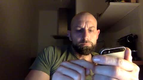 Snapshot of tommyx01 chatting on February 26, 10:40 pm Thomas Fit online show from February 26, 10:40 pm