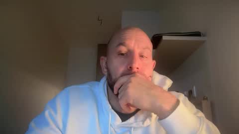 Snapshot of tommyx01 chatting on October 21, 6:05 am Thomas Fit online show from October 21, 6:05 am