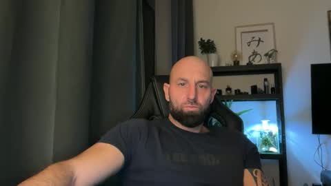 Thomas Fit online show from November 30, 9:17 pm