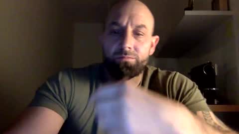 Snapshot of tommyx01 chatting on January 19, 5:28 pm Thomas Fit online show from January 19, 5:28 pm