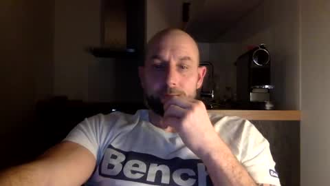 Snapshot of tommyx01 chatting on February 7, 9:04 pm Thomas Fit online show from February 7, 9:04 pm