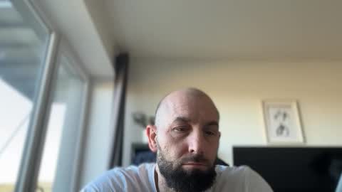 Thomas Fit online show from April 27, 5:59 am