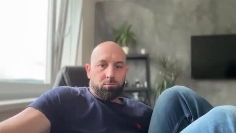 Thomas Fit online show from June 10, 9:33 am
