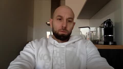 Snapshot of tommyx01 chatting on February 4, 7:51 am Thomas Fit online show from February 4, 7:51 am