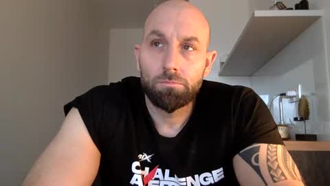 Snapshot of tommyx01 chatting on January 10, 8:18 am Thomas Fit online show from January 10, 8:18 am