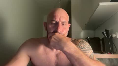 Snapshot of tommyx01 chatting on September 20, 8:53 pm Thomas Fit online show from September 20, 8:53 pm