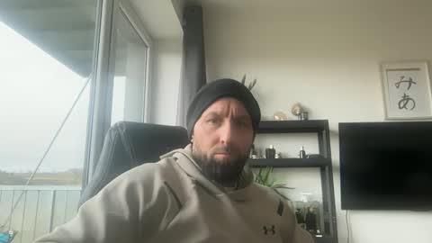 Snapshot of tommyx01 chatting on October 27, 8:16 am Thomas Fit online show from October 27, 8:16 am