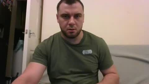 Snapshot of tommyy19901 chatting on December 5, 9:28 pm tommyy19901 online show from December 5, 9:28 pm