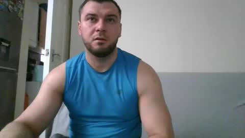 Snapshot of tommyy19901 chatting on December 8, 11:14 am tommyy19901 online show from December 8, 11:14 am