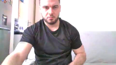 Snapshot of tommyy19901 chatting on February 2, 12:24 pm tommyy19901 online show from February 2, 12:24 pm