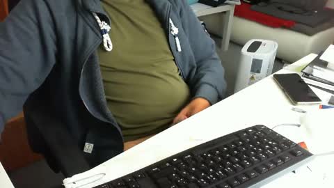 Snapshot of tomtom02029 chatting on October 7, 10:41 am Tom online show from October 7, 10:41 am