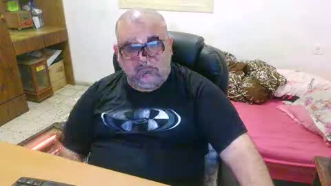 tona103151 online show from January 17, 8:50 am