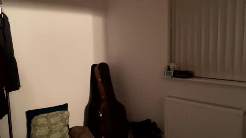 tonedbiexhib_domf_subm online show from September 29, 11:33 pm