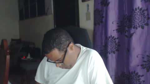 Snapshot of toni2814 chatting on March 8, 2:54 am Antonio online show from March 8, 2:54 am