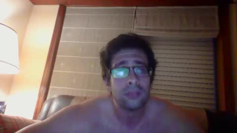 Snapshot of toni640128 chatting on January 7, 2:01 am toni640128 online show from January 7, 2:01 am