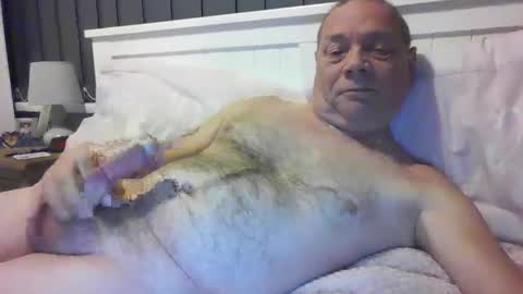 Snapshot of tony14712 chatting on December 28, 6:08 pm tony14712 online show from December 28, 6:08 pm