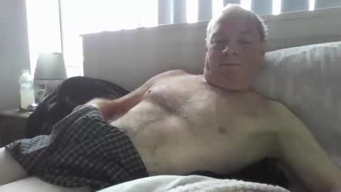 Snapshot of tony14712 chatting on January 18, 10:39 am tony14712 online show from January 18, 10:39 am