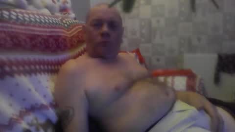 Snapshot of tony14712 chatting on December 16, 12:15 am tony14712 online show from December 16, 12:15 am