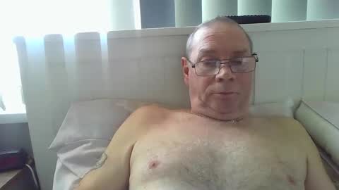 Snapshot of tony14712 chatting on January 10, 10:17 am tony14712 online show from January 10, 10:17 am