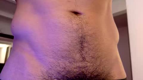 Snapshot of tony_muscle1 chatting on October 5, 12:03 am tony muscle1 online show from October 5, 12:03 am
