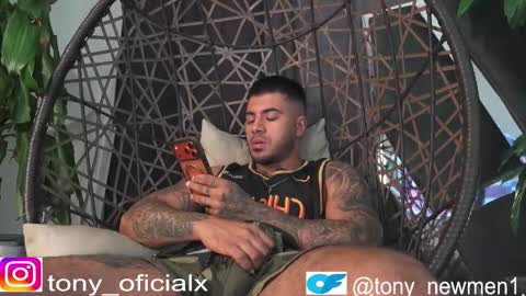 tony online show from February 4, 11:27 am