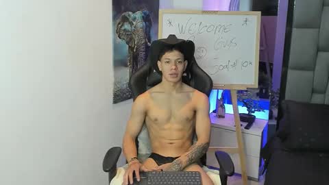 Snapshot of tony_petrov chatting on October 10, 4:50 am tony_petrov online show from October 10, 4:50 am