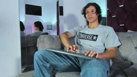 Tony Benedetti online show from April 25, 9:23 pm