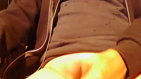 Snapshot of tonydi60 chatting on October 14, 11:45 pm tonydi60 online show from October 14, 11:45 pm