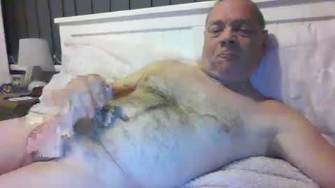 Snapshot of tonygibbson62 chatting on December 28, 5:57 pm tonygibbson62 online show from December 28, 5:57 pm