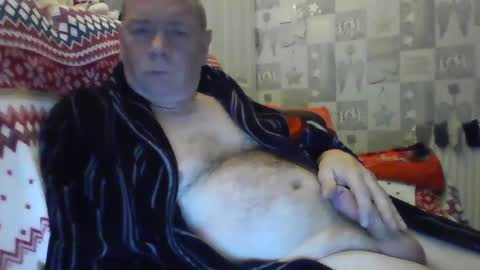 Snapshot of tonygibbson62 chatting on December 25, 4:12 am tonygibbson62 online show from December 25, 4:12 am