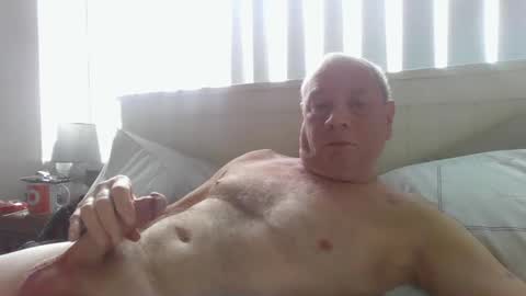 Snapshot of tonygibbson62 chatting on February 16, 1:27 pm tonygibbson62 online show from February 16, 1:27 pm