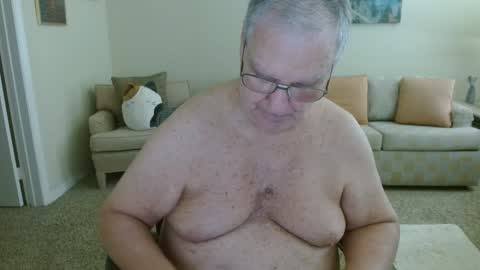 Snapshot of tonysview12000 chatting on October 2, 6:23 pm tonysview12000 online show from October 2, 6:23 pm