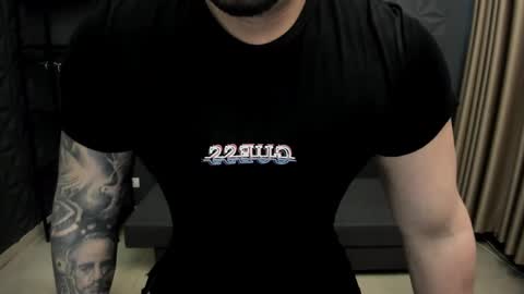 Snapshot of tonywilcoxx chatting on January 28, 5:54 am TonyWilcox online show from January 28, 5:54 am
